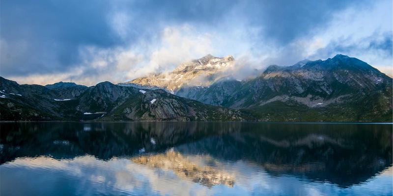 高效寻宝指南：在GitHub与GitLab上精准下载开源资源与文档的实战技巧